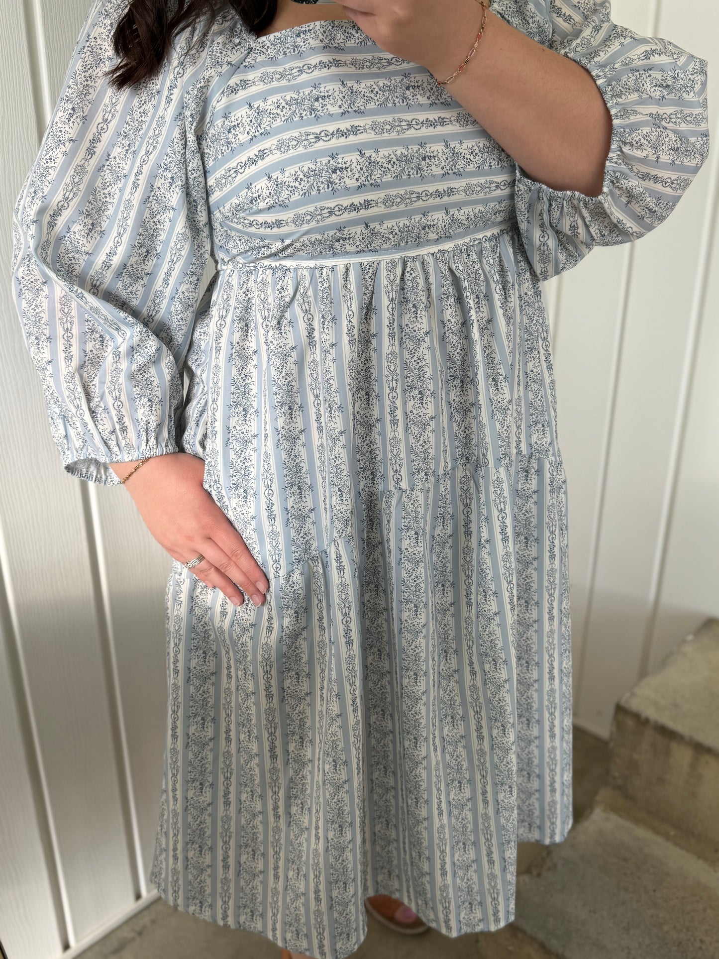 Donna's Floral Stripe Dress