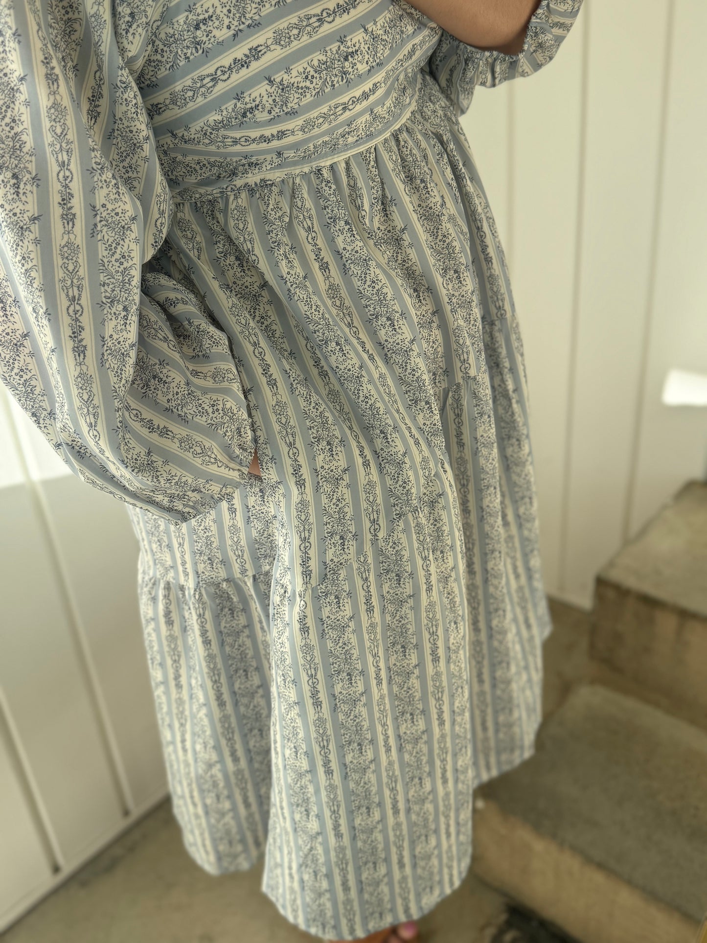 Donna's Floral Stripe Dress