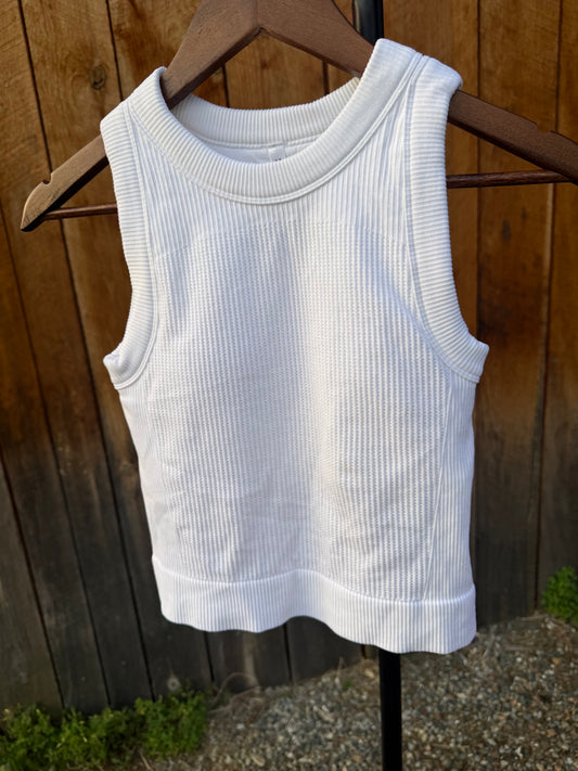 The Seamless Crop Tank- White