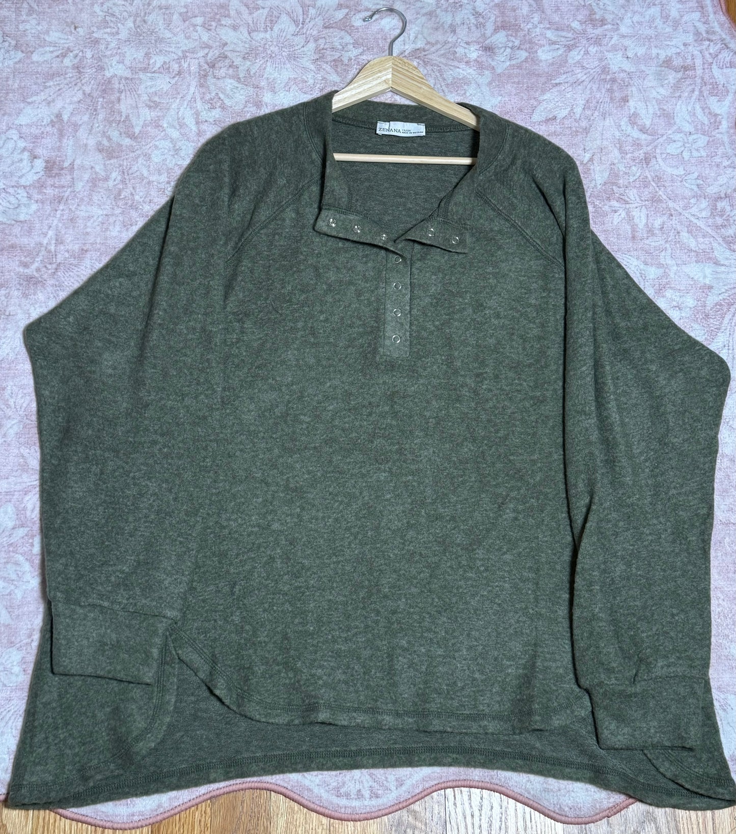 The Woodland Henley- Dark Olive