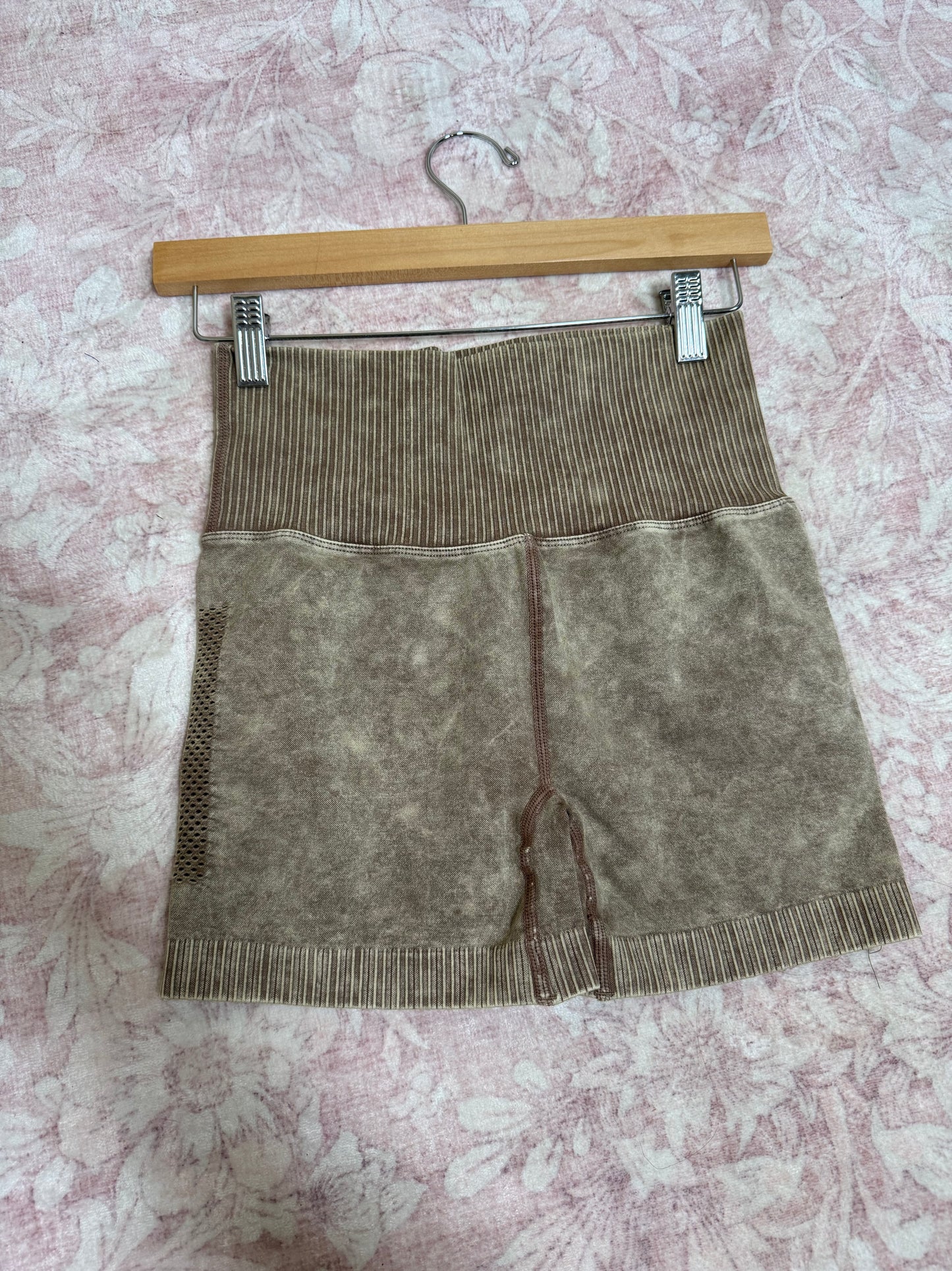 Lena Seamless Biker Shorts- Mocha