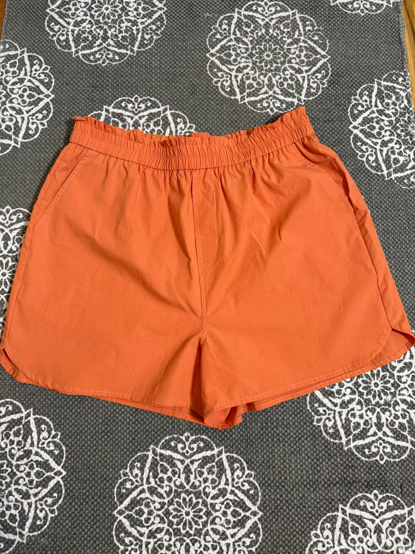 Poplin High-Waist Easy Shorts